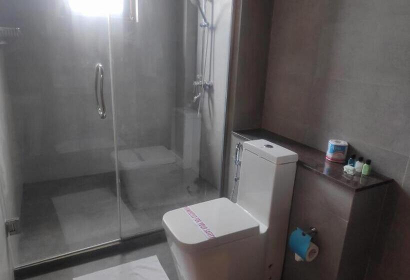 수피리어 트리플 룸, Sooriya Wessagiri Resort
