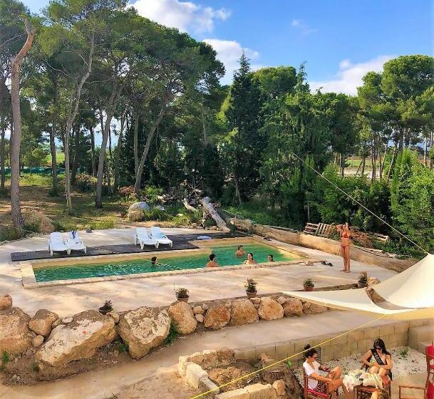Номер Deluxe, Castell Granadella