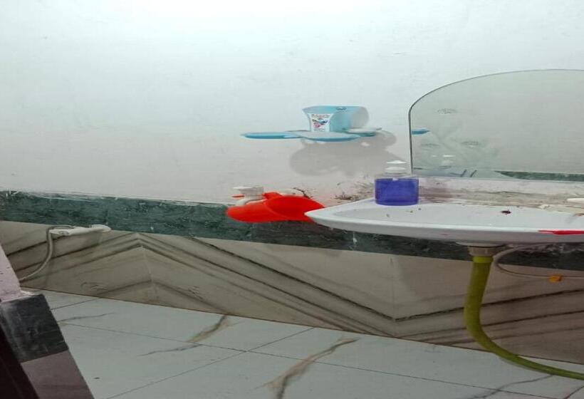 اتاق کلاسیک سه تخته, Oyo 86189 Glaxy