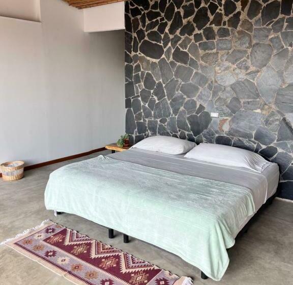 Номер Стандарт Вид на Сад, Natural Luxury