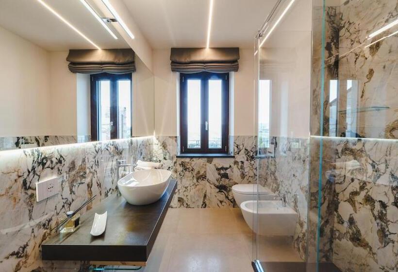 プールの見える１ベッドルームアパートメント, Vietti Apartments