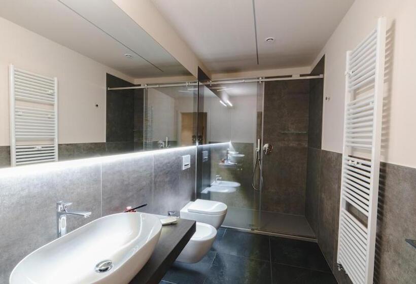 １階の１ベッドルームアパートメント, Vietti Apartments
