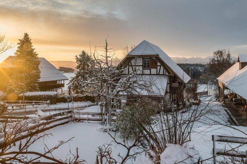 آپارتمان 2 خوابه, Uelis Stöckli Familienfreundliche Wohnung Auf Dem Bauernhof Mit Hotpot Und Alpakatrekking
