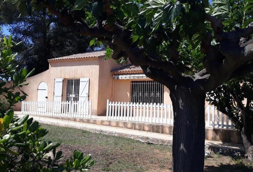 Дом 3 Спальни, Sous Les Pins Gîtes Et Chambres D Hôtes