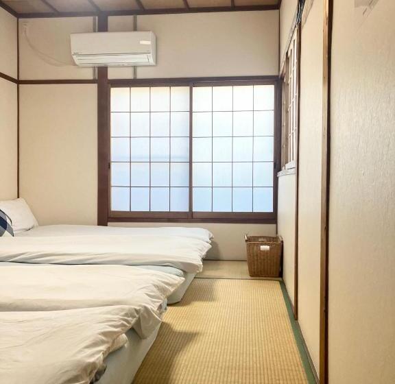 Standard Fyrbäddsrum Delat Badrum, Waraku No2,guesthouse Near Kix