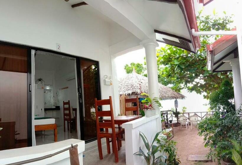 Номер Стандарт с Балконом, Corong Beach Resort