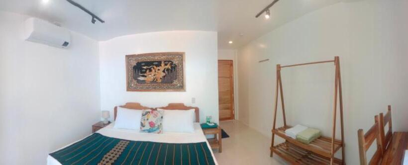Номер Deluxe Вид на Море Боковой, Corong Beach Resort