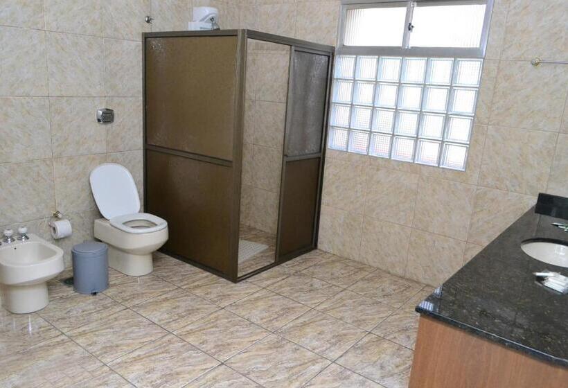 اتاق استاندارد چهار تخته, Uruguay Brasil