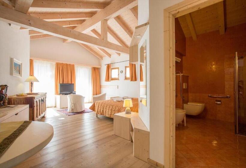 주니어 스위트, Castelir Suite