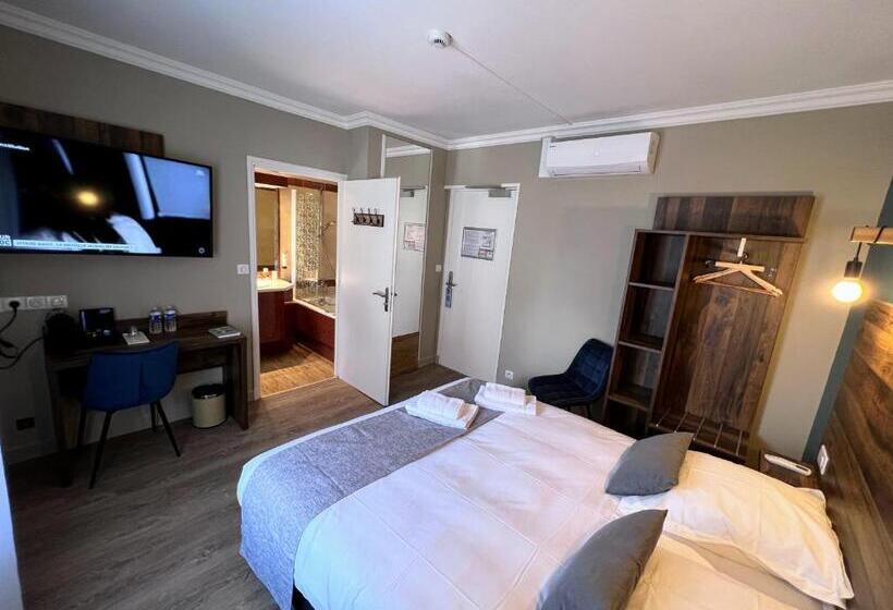 Семейный Номер, Logis Hôtel Spa La Poste