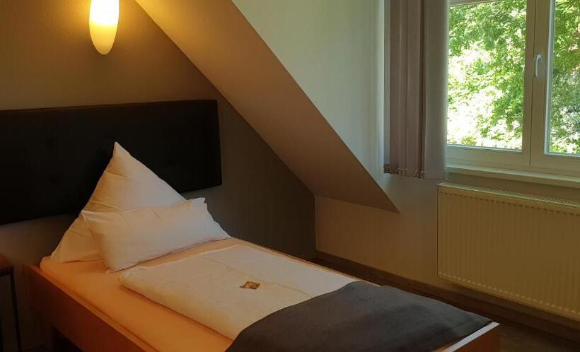 コンフォートシングルルーム, Taranga Tagungszentrum Und
