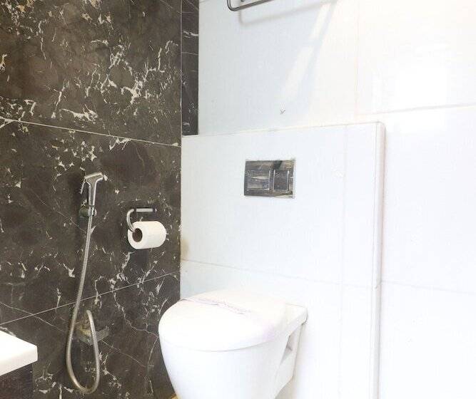اتاق خانوادگی, Staybook Hotel Uppal International