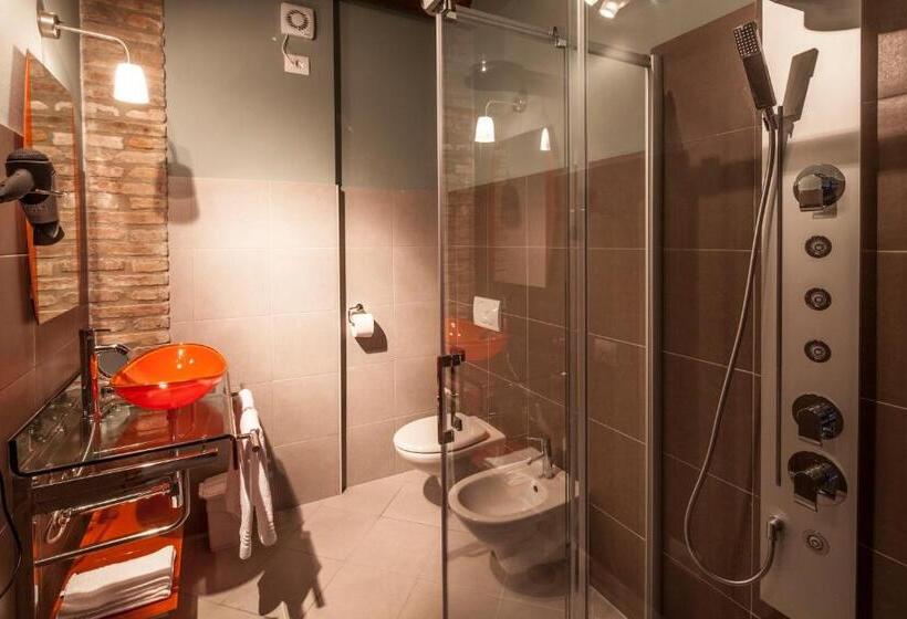 اتاق استاندارد سه نفره, Residence Diamantina
