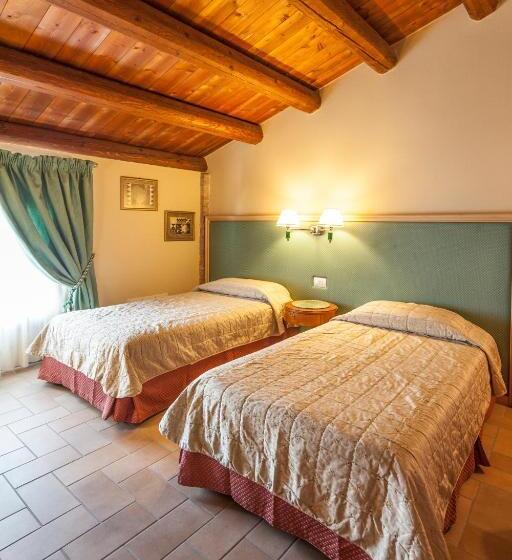اتاق استاندارد سه نفره, Residence Diamantina