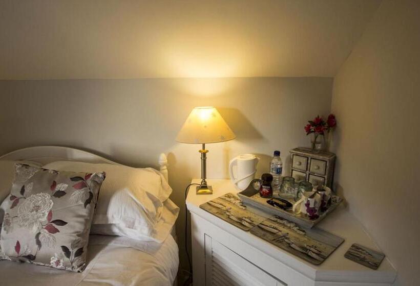 اتاق استاندارد, Fern Lodge Guesthouse