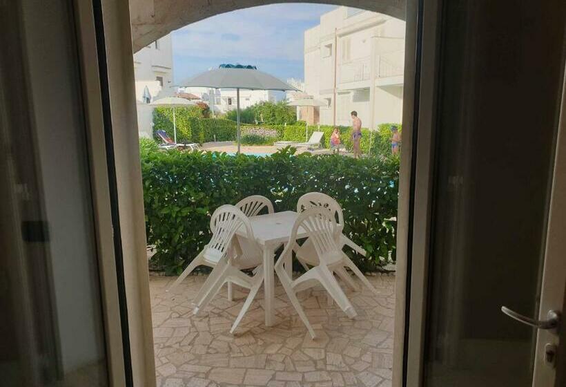 آپارتمان 1 خوابه با چشم‌انداز استخر, Le Piscine Relax