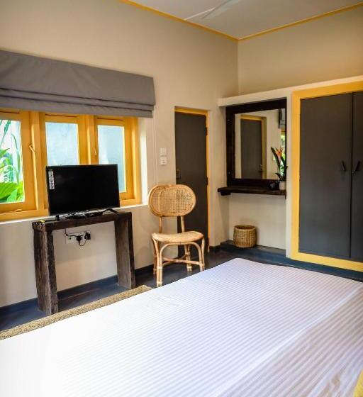 اتاق لوکس با تخت بزرگ, Banana Bunks Kandy