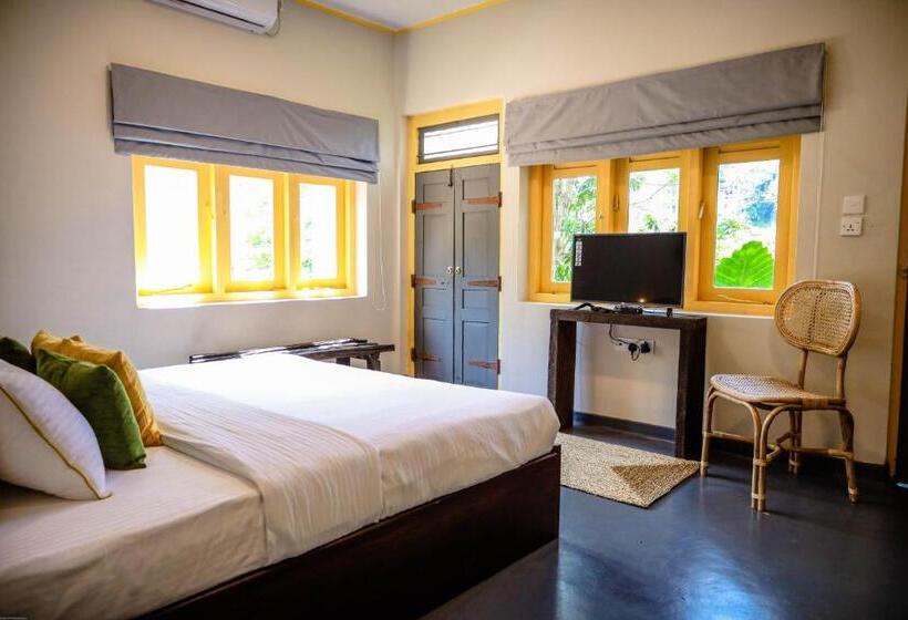 اتاق لوکس با تخت بزرگ, Banana Bunks Kandy