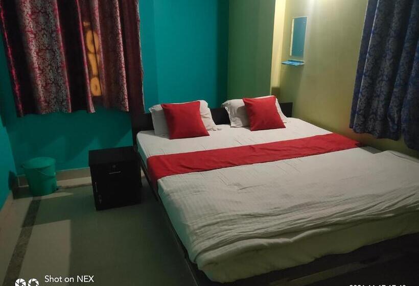 标准间, Radha Rani Lodge