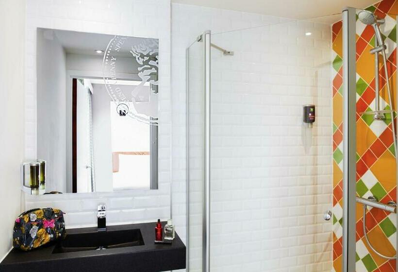 اتاق استاندارد, Ibis Styles Edinburgh St Andrew Square
