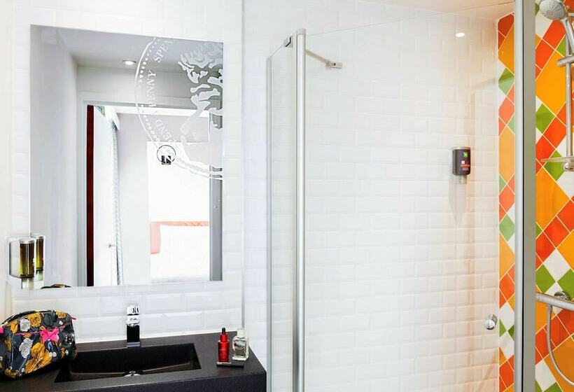 اتاق استاندارد, Ibis Styles Edinburgh St Andrew Square