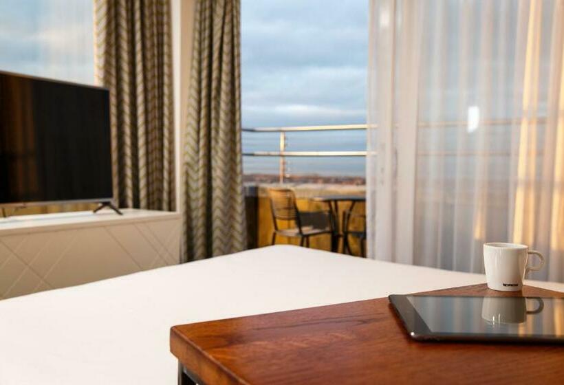 اتاق استاندارد با بالکن, Ibis Styles Edinburgh St Andrew Square