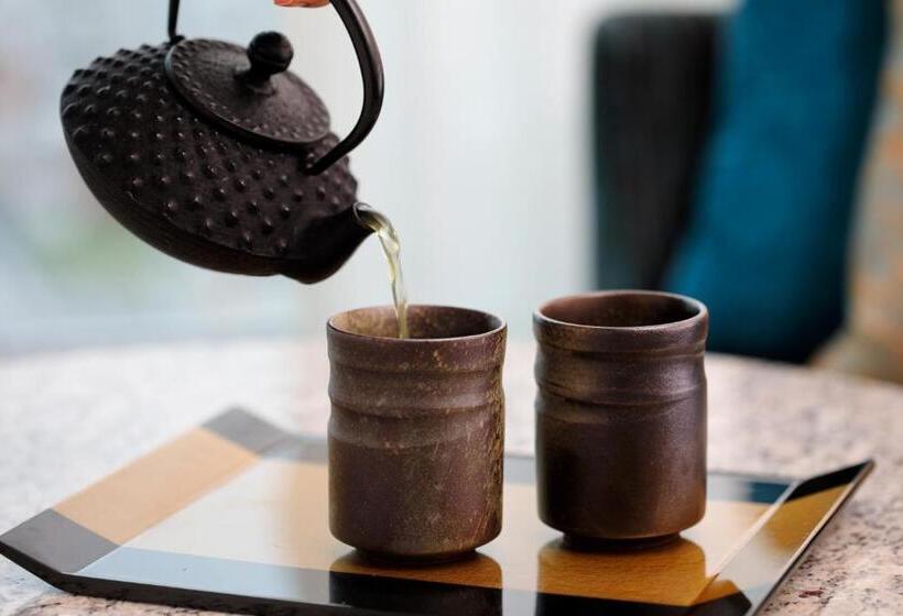 اتاق سوپریور, Osaka Marriott Miyako