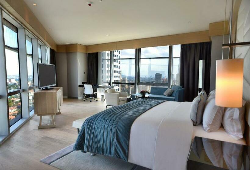 Люкс Кровать Кинг, Wyndham Grand Istanbul Levent Hotel & Conference Center