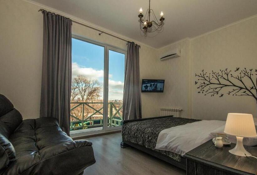 주니어 스위트, Mini Hotel Ryleev