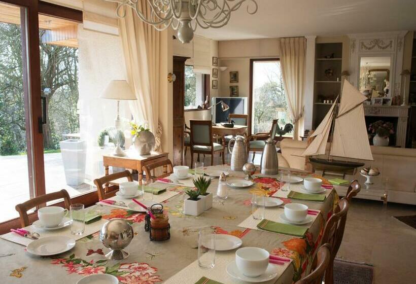 اتاق استاندارد با چشم‌انداز دریا, Villa Flore Chambres D Hotes