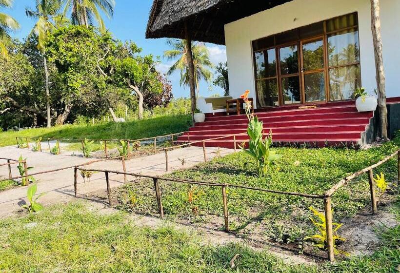 اتاق خانوادگی با چشم‌انداز دریا, Maisara Mafia Beach Lodge