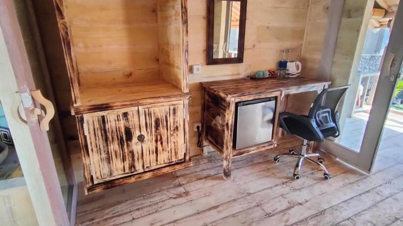 디럭스 방갈로, Yogi Beach Cabin