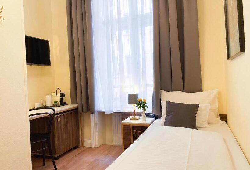 اتاق استاندارد یک نفره, Private Comfort Stephansplatz   Self Check In