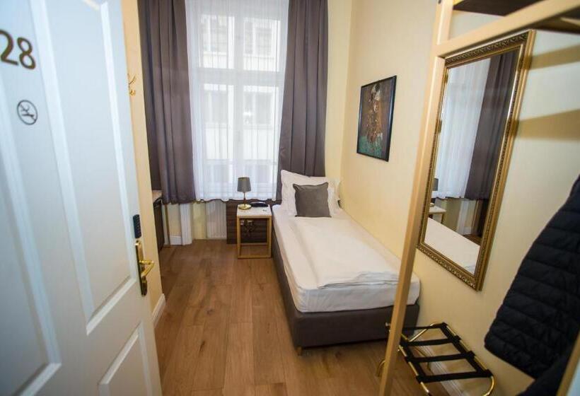 اتاق استاندارد یک نفره, Private Comfort Stephansplatz   Self Check In