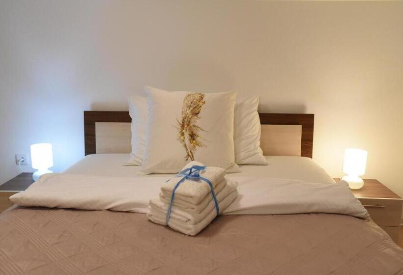 آپارتمان 2 خوابه, Cirić Apartmani