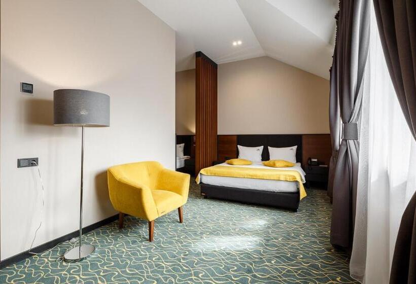 חדר סטנדרט לשלושה, ведмежа гора Panorama Spa Resort