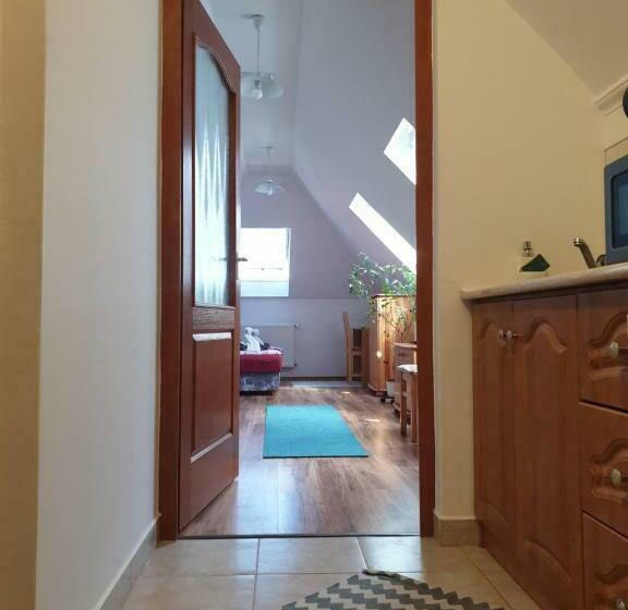 اتاق استاندارد سه نفره, Egri Csillagocska Apartman