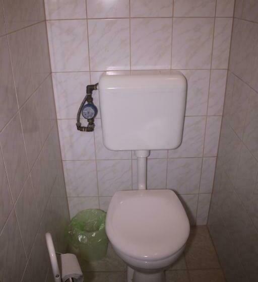 اتاق استاندارد سه نفره, Egri Csillagocska Apartman
