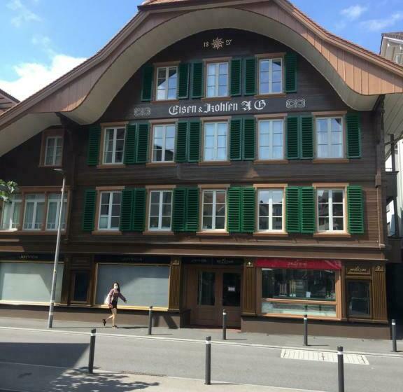 استودیوی لوکس, Studio Natascha Interlaken