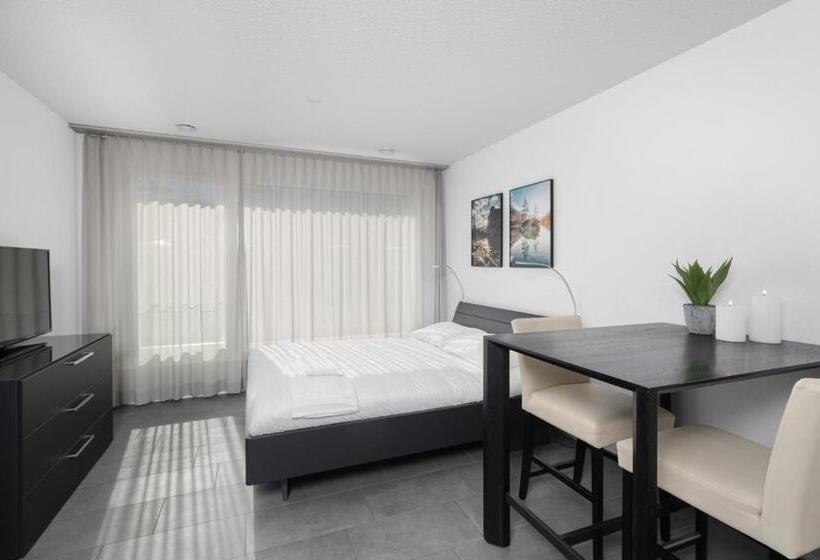 استودیوی لوکس, Studio Natascha Interlaken