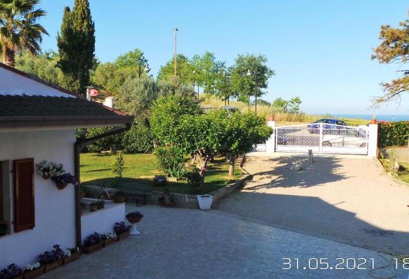 اتاق استاندارد, A Casa Di Nonna B&b