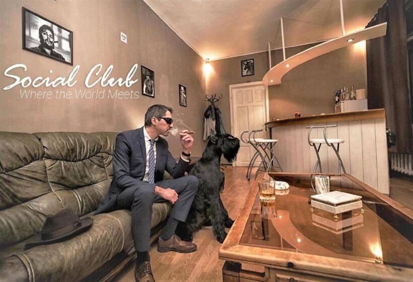 اتاق لوکس چهار تخته, Vintage Private Rooms In The Heart Of The Downtown