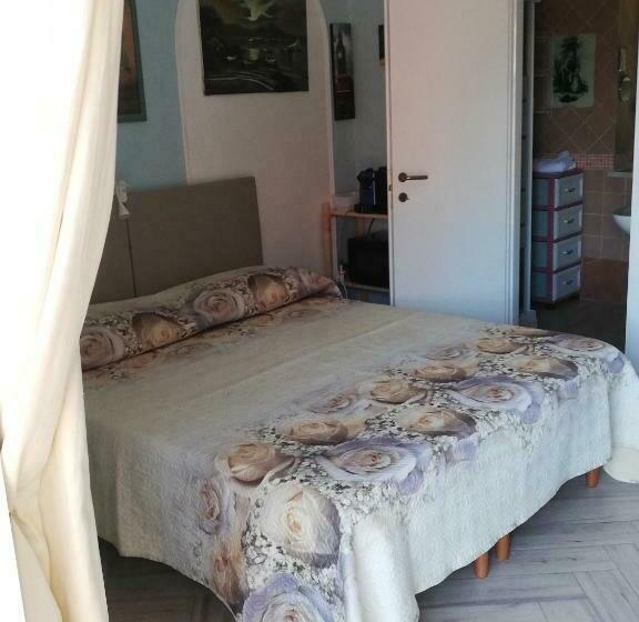 Quarto Quádruplo Estandar, Camera Sofia B&b
