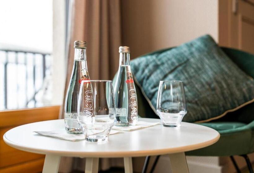 اتاق استاندارد چهار تخته, Domaine Du Mont Saint Jean