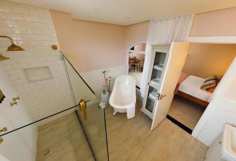 Люкс Повышенной Комфортности, Vila Pugliesi Hotel Boutique