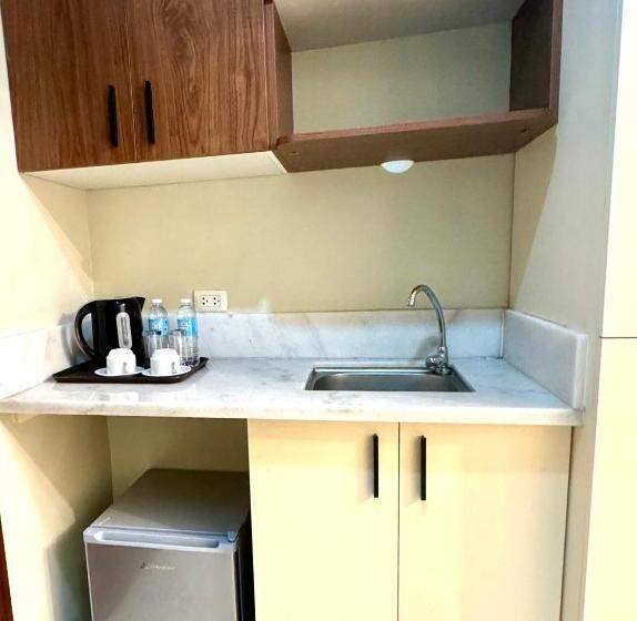 اتاق لوکس با چشم‌انداز شهر, G Square Residences