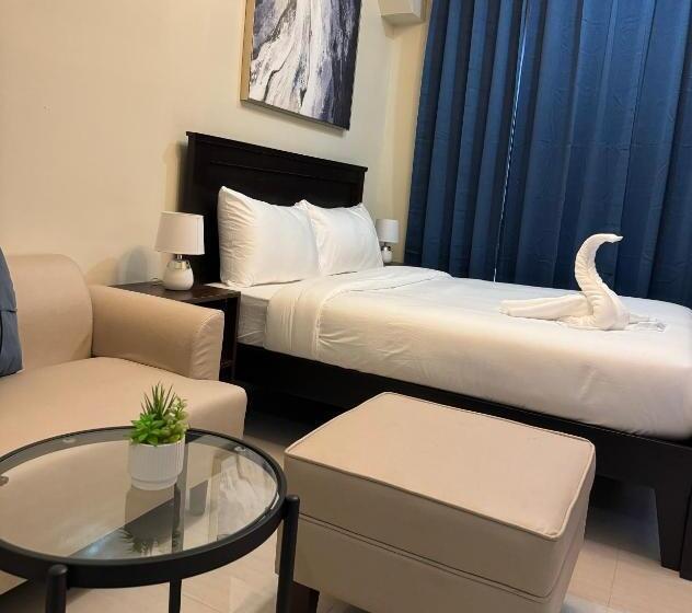 اتاق لوکس با چشم‌انداز شهر, G Square Residences