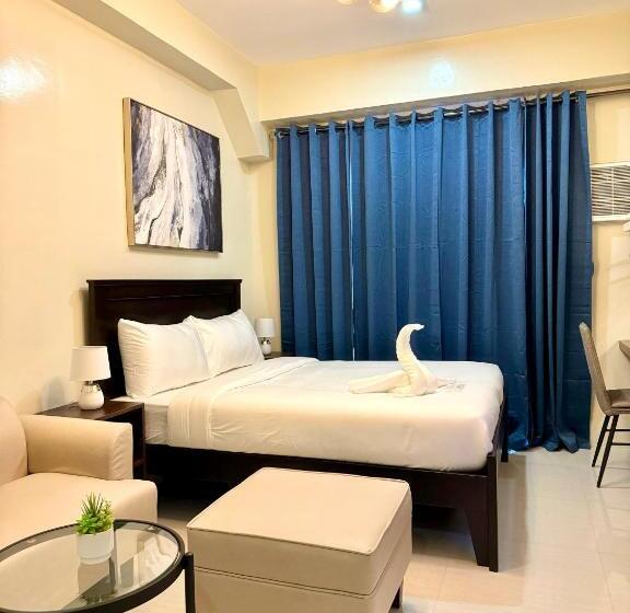 اتاق لوکس با چشم‌انداز شهر, G Square Residences