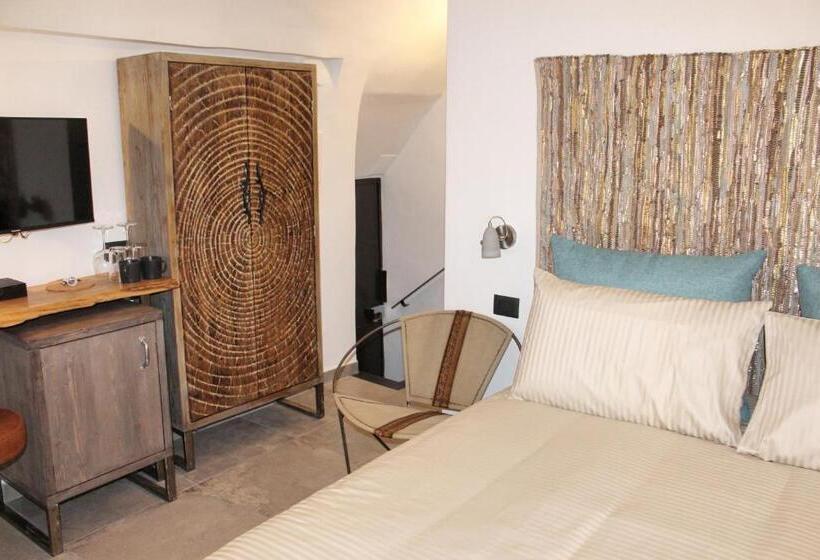 سوییت جونیور با بالکن, B&b Quispaccanapoli