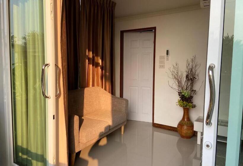 اتاق استاندارد, ร่มปาล์มรีสอร์ท สระบุรี Rompalm Saraburi